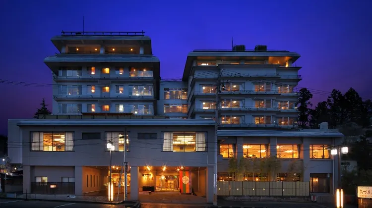 果実の山 あづま屋 外観