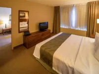 Quality Inn & Suites PE Trudeau Airport Hotels in Dorval