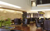 Lakeshore Grand Hotel