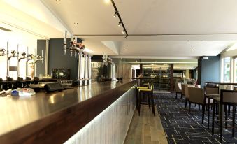 Crowne Plaza Stratford-upon-Avon by IHG - Housity