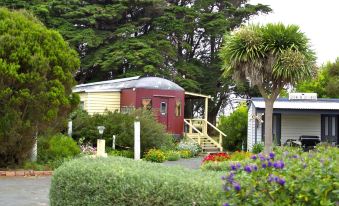Codrington Gardens Bed & Breakfast - Housity