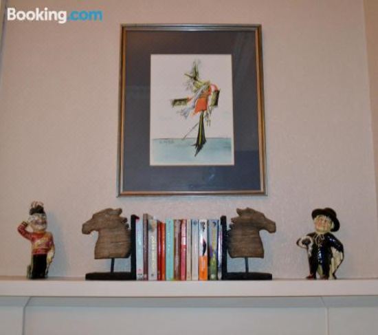 Maybank Guest House Family Room with Private Bathroom