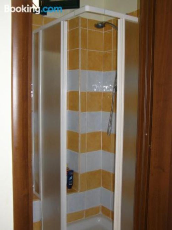 带私人外部浴室的双人房