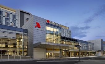 Calgary Airport Marriott In-Terminal Hotel