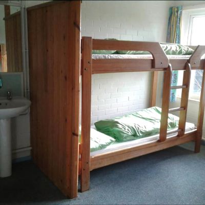 Private 6-Bed Room