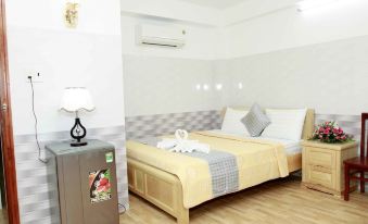 Vinh Danh Hotel and Apartment