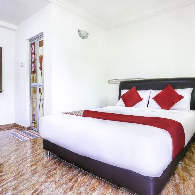 Bilik Deluxe Double Kupon OYO 491 D'Anjung Inn