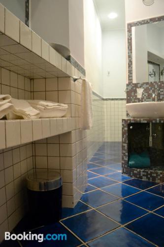 三人间 - 侧面海景