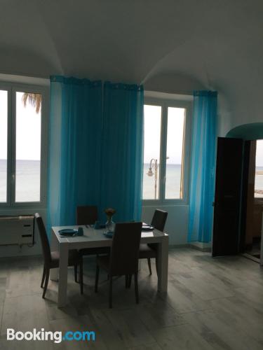 两卧室联排别墅