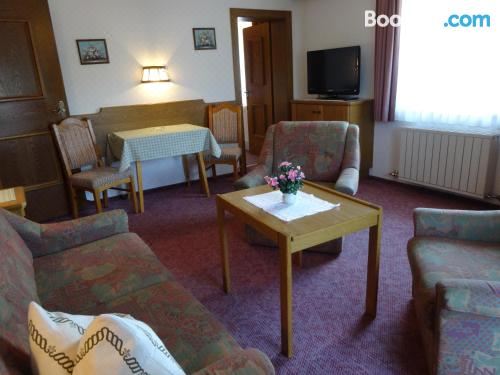 复古两卧室公寓