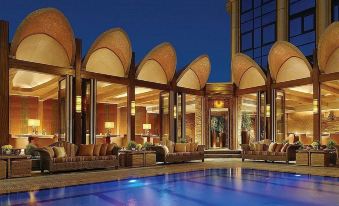 Four Seasons Hotel Cairo at the First Residence