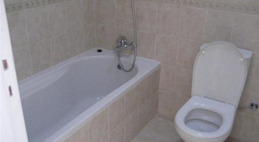 两卧室联排别墅