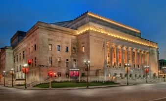 St. Louis Union Station Hotel, Curio Collection by Hilton