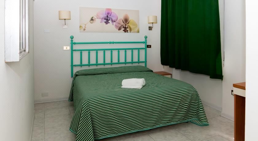 双人房（带独立浴室）