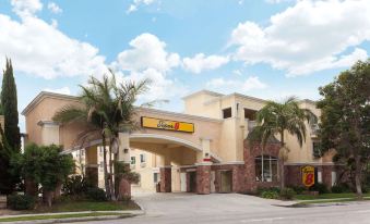 Super 8 by Wyndham Torrance LAX Airport Area