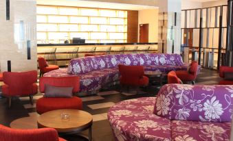 The Luxton Cirebon Hotel and Convention - Housity