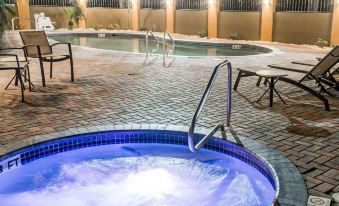 Comfort Inn & Suites Pharr/McAllen - Housity