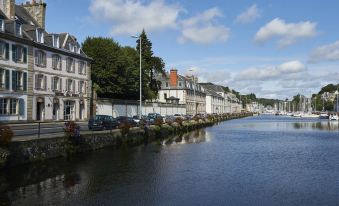 Hotel du Port