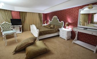 Grand Corner Boutique Hotel