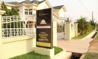 Suitetrails - Kingsbridge Royale Hotel