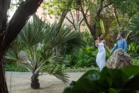 La Casa Que Canta Hotels in 