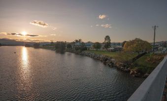 Moruya Waterfront Hotel Motel