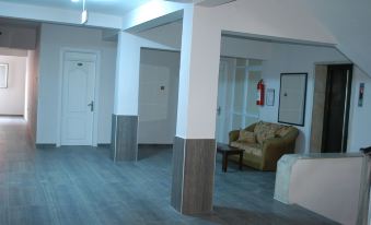 Majestik Otel - Housity