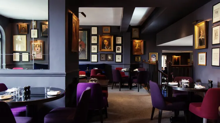 オールド パーソナージ ホテル 食事・レストラン