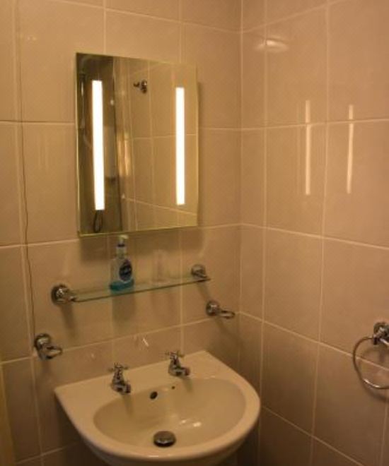 双人房（带独立浴室）