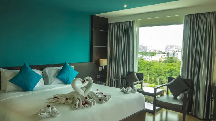 Grand Premium Room With City View