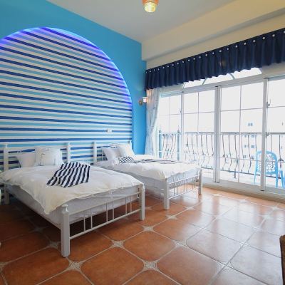 double or twin-Two Beds Lighthouse Hostel Promo Code