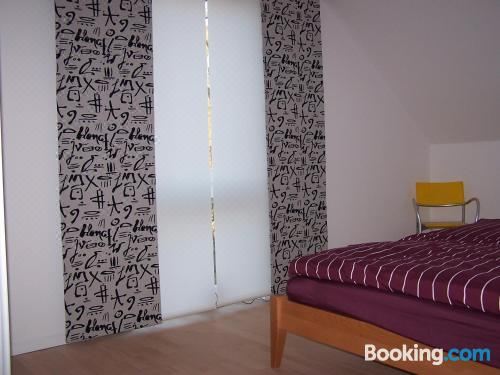 带阳台的两卧室公寓