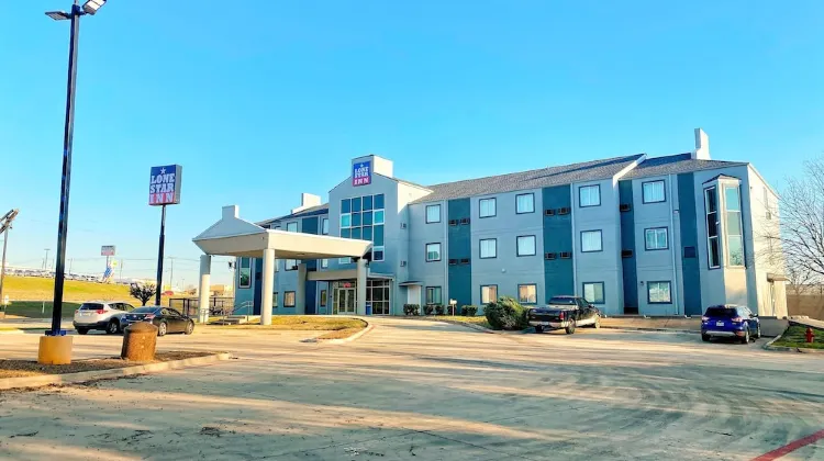 Lone Star Inn 外観