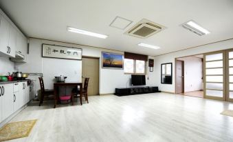 Yeosu Experience for Only Women the Village Pension