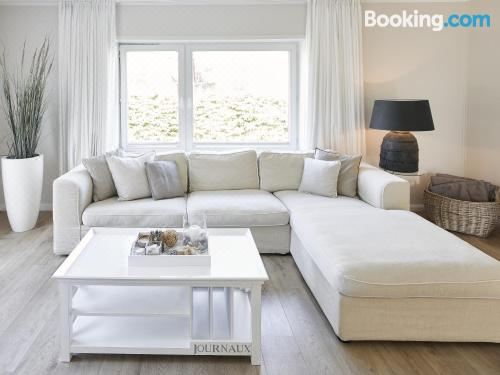 三卧室度假屋带露台和花园