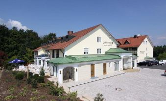 Hotel Dreiflussehof Haupthaus