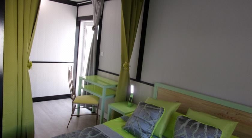 双人房（带独立浴室）