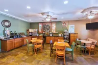 AmericInn by Wyndham des Moines Airport