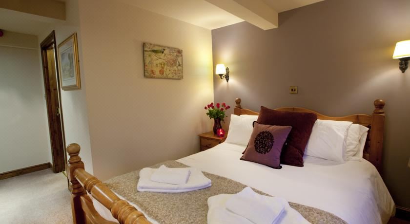 双人房（浴缸或步入式淋浴）