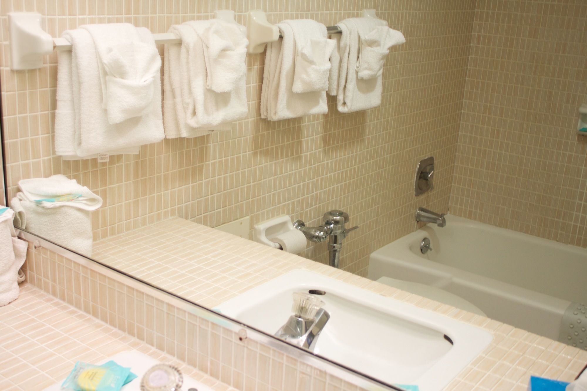 Halifax (1 bedroom suite)