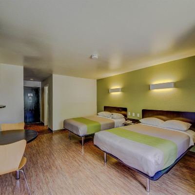 Deluxe Room, 2 Double Beds, Non Smoking, Refrigerator&Microwave