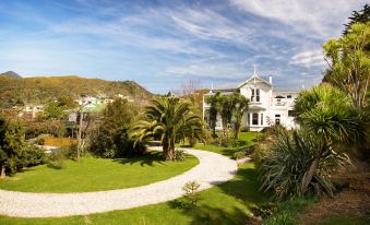 Sennen House Boutique Accommodation