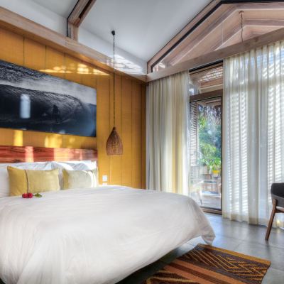 Premium King Room The Gilded Iguana Surf Hotel Promo Code