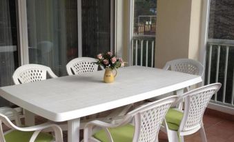 Apartment with 2 Bedrooms in Calvi, with Furnished Garden - 50 m from