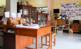 VitoonGuesthouse2Fanroom - Housity
