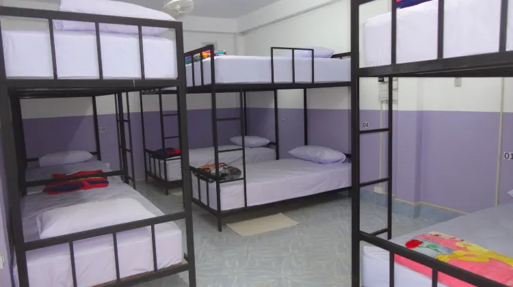 NT Backpacker Hostel 部屋