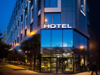 Q Hotel Plus Wrocław Hotele w: 