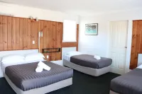 Hobart Tower Motel