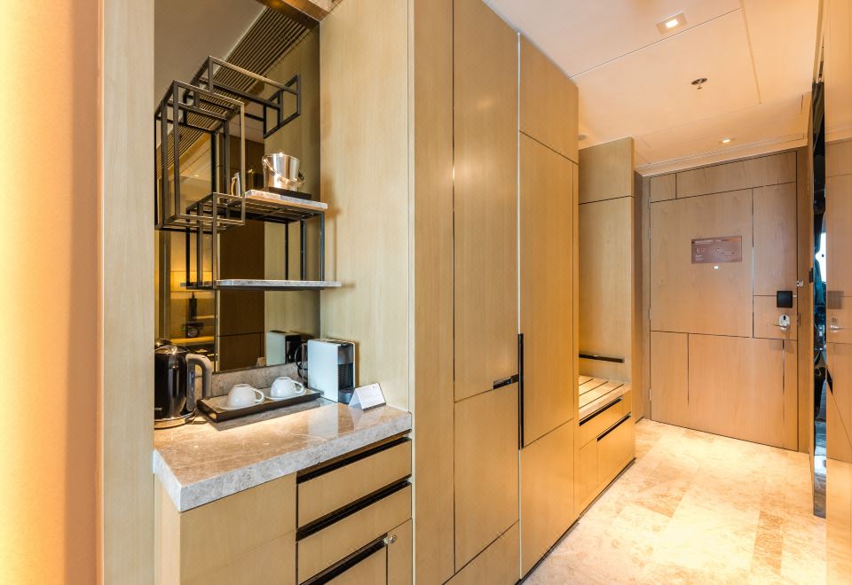 行政海景大床房