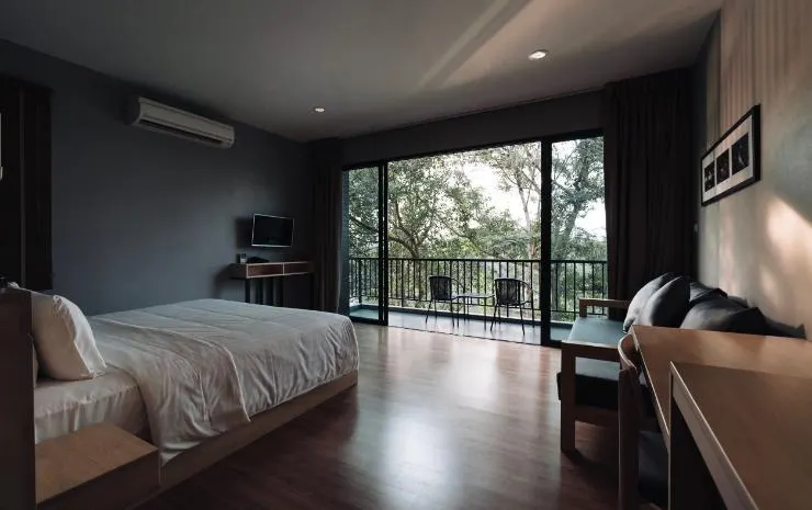 River Bank Villa